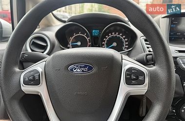 Седан Ford Fiesta 2018 в Львові