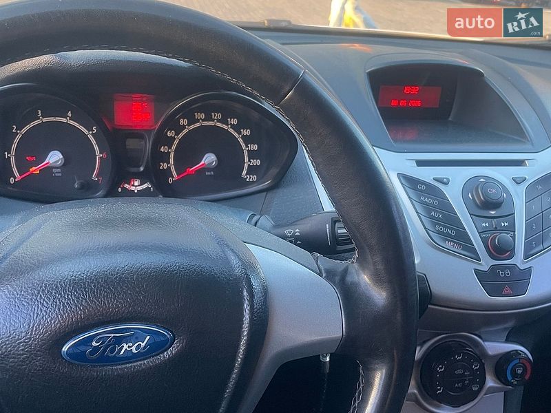 Хетчбек Ford Fiesta 2012 в Харкові