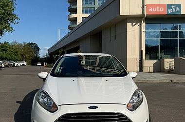 Седан Ford Fiesta 2017 в Днепре