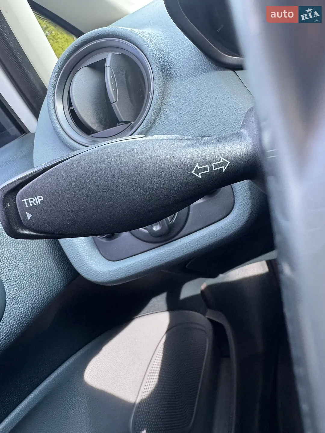 2010 Ford Fiesta - мініатюра 33