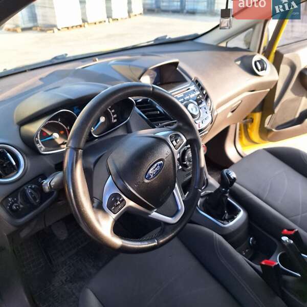 Хетчбек Ford Fiesta 2013 в Києві
