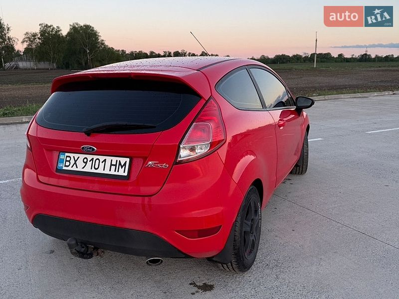Хетчбек Ford Fiesta 2014 в Шепетівці