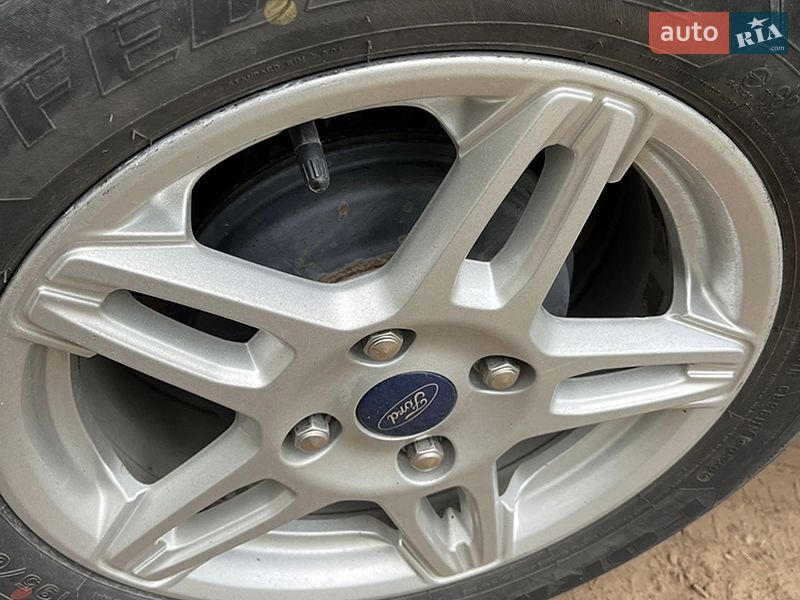 Седан Ford Fiesta 2018 в Запорожье