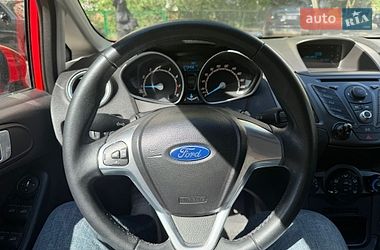 Хэтчбек Ford Fiesta 2013 в Киеве