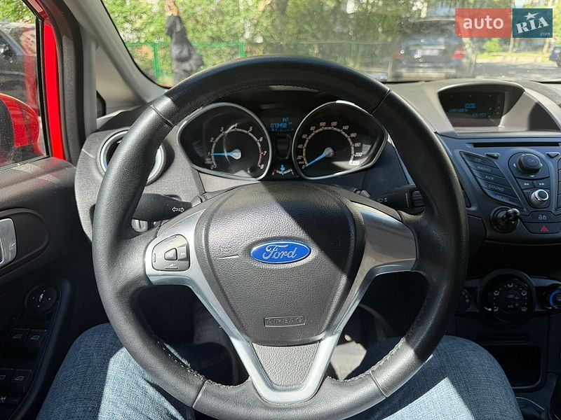 Хэтчбек Ford Fiesta 2013 в Киеве