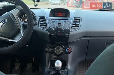 Хэтчбек Ford Fiesta 2010 в Луцке