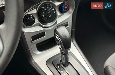Седан Ford Fiesta 2017 в Львове