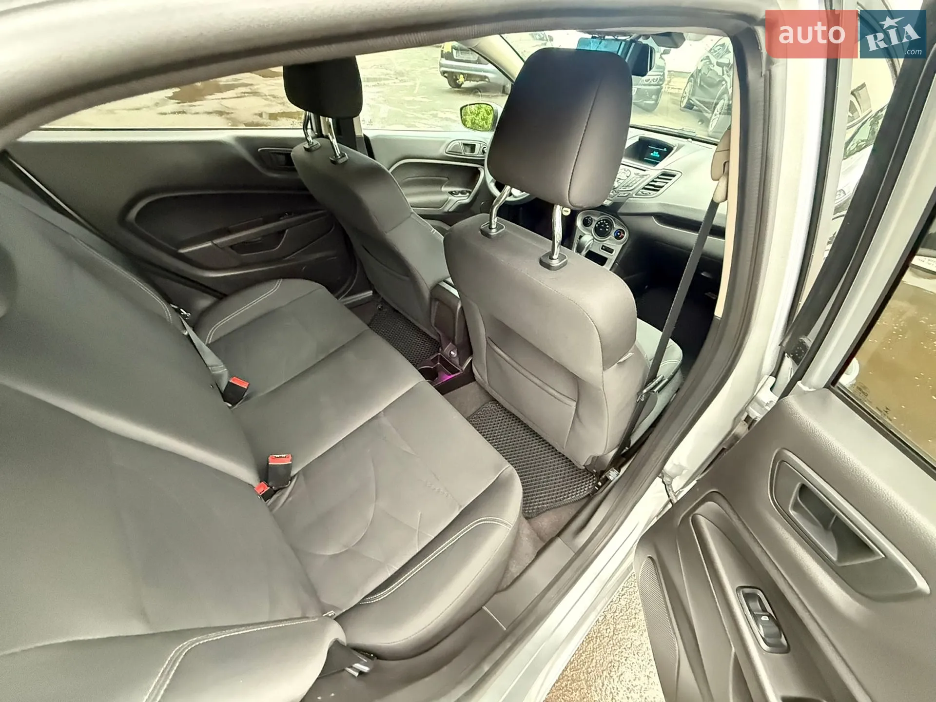 2017 Ford Fiesta - мініатюра 11