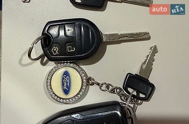 Седан Ford Fiesta 2017 в Львове