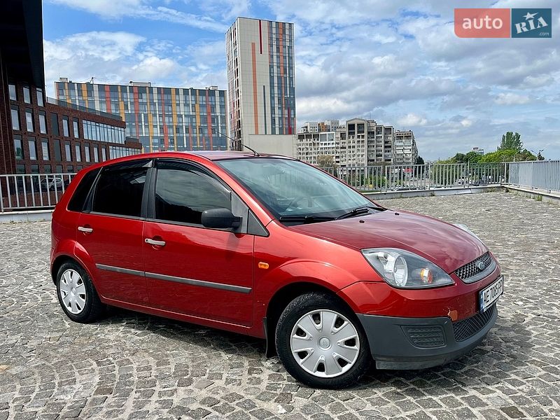 Хэтчбек Ford Fiesta 2007 в Днепре