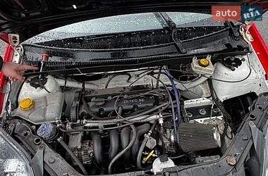 Хэтчбек Ford Fiesta 2006 в Киеве
