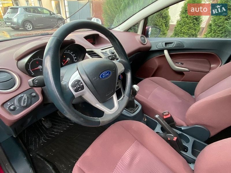 Хетчбек Ford Fiesta 2011 в Хмельницькому