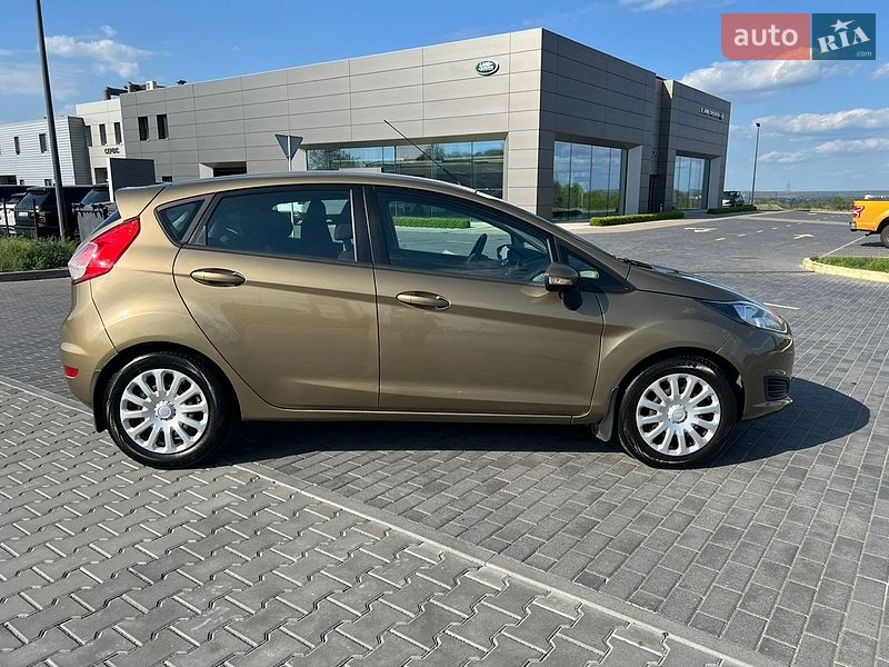Хетчбек Ford Fiesta 2013 в Дніпрі