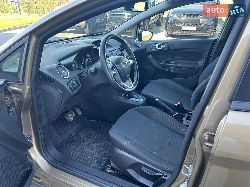 Хетчбек Ford Fiesta 2013 в Дніпрі