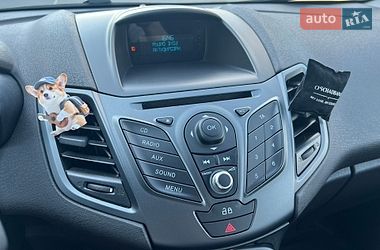 Хетчбек Ford Fiesta 2013 в Дніпрі