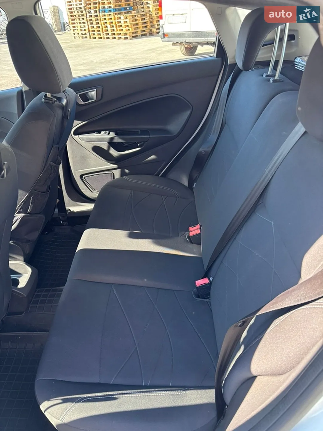 2016 Ford Fiesta - мініатюра 19