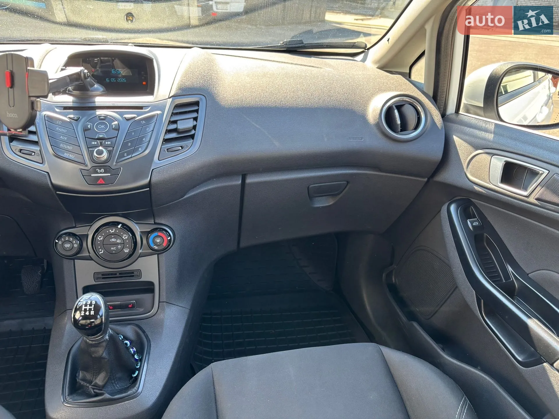 2016 Ford Fiesta - мініатюра 22
