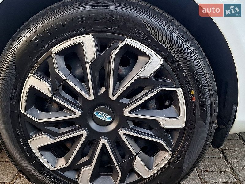 Хетчбек Ford Fiesta 2016 в Одесі