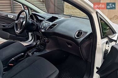 Хетчбек Ford Fiesta 2016 в Одесі