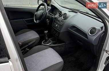Хэтчбек Ford Fiesta 2007 в Киеве фото 13 Хэтчбек Ford Fiesta 2007 в Киеве