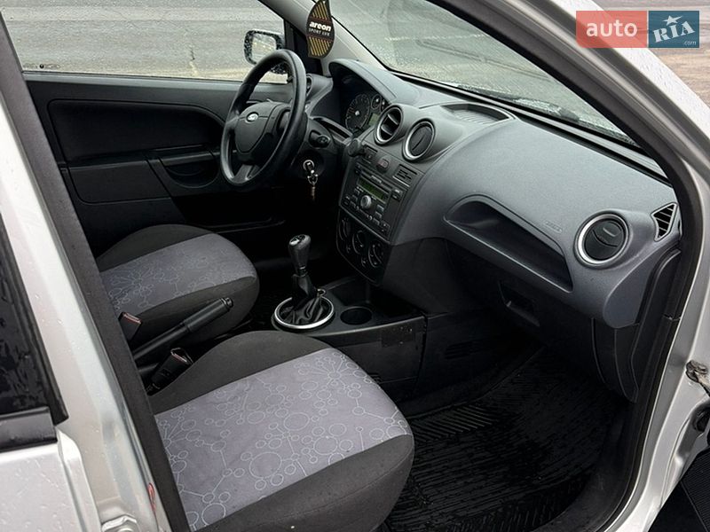 Хэтчбек Ford Fiesta 2007 в Киеве фото 13 Хэтчбек Ford Fiesta 2007 в Киеве