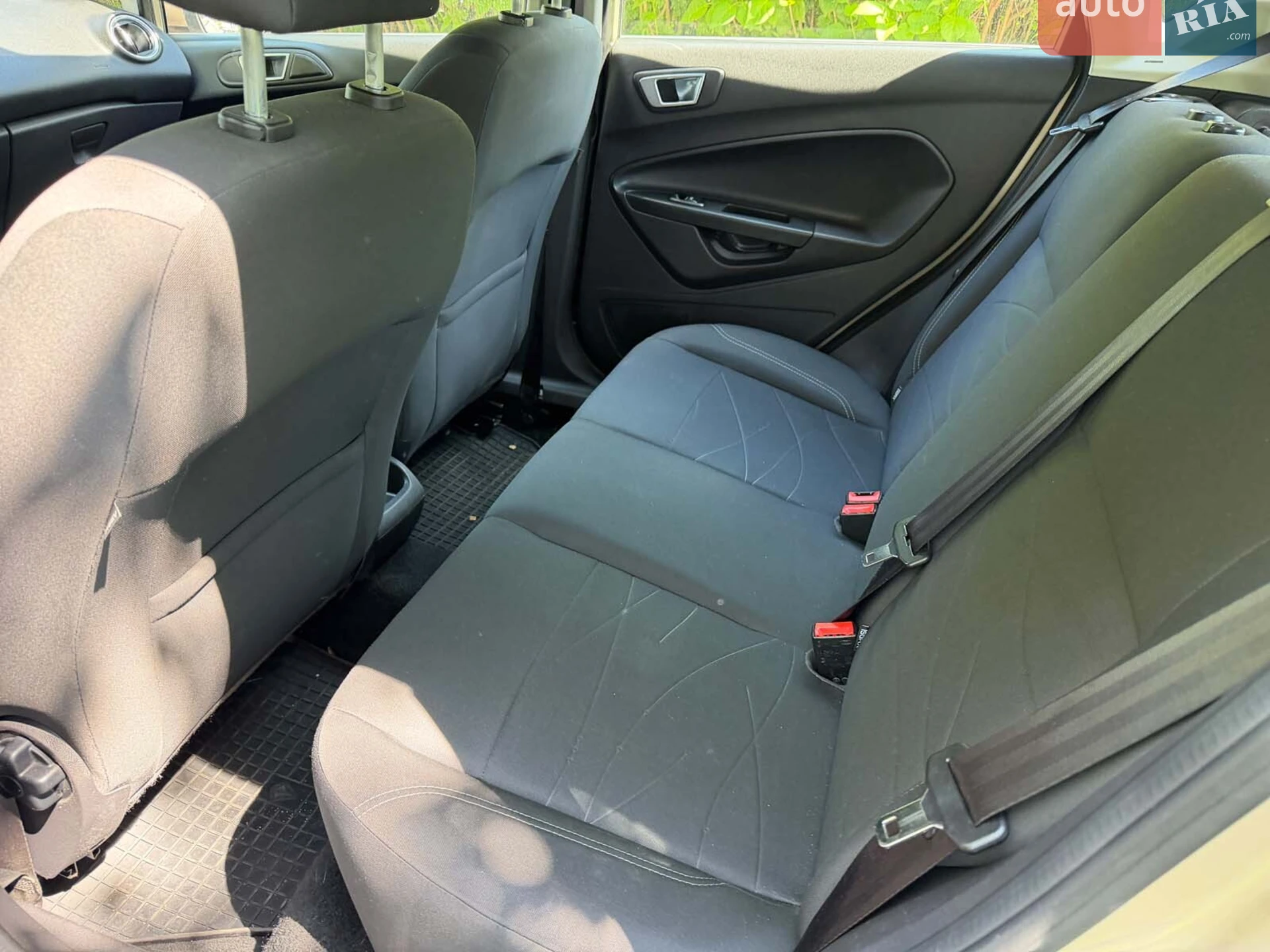 2016 Ford Fiesta - мініатюра 13