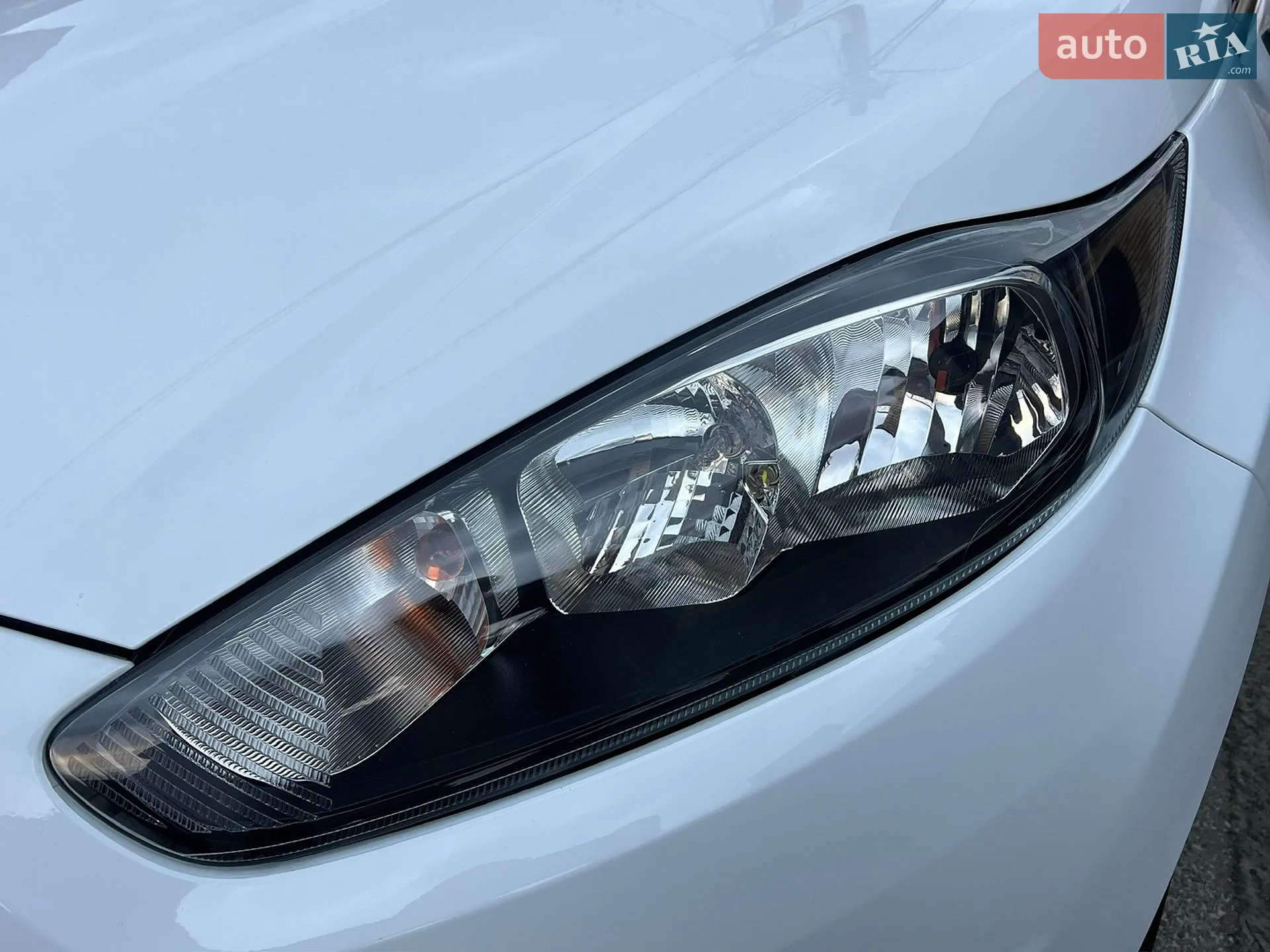 2015 Ford Fiesta - мініатюра 11