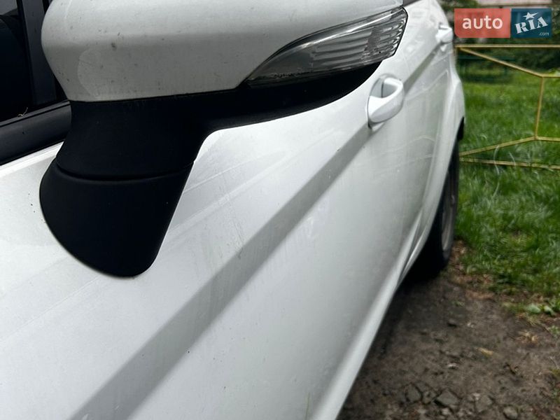 Хэтчбек Ford Fiesta 2011 в Киеве
