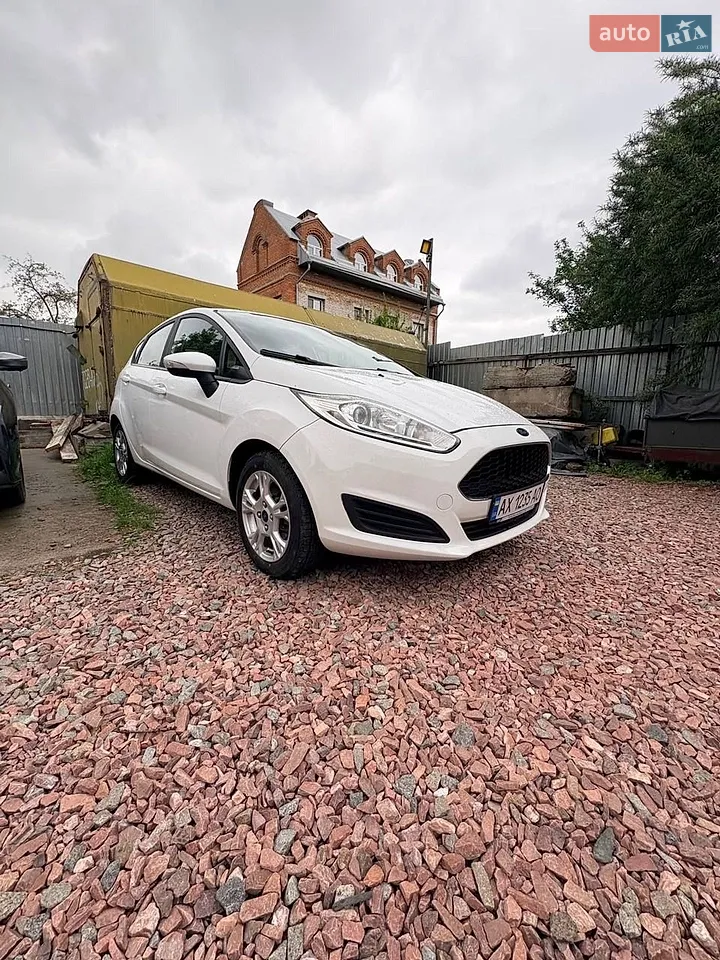 2015 Ford Fiesta - мініатюра 15