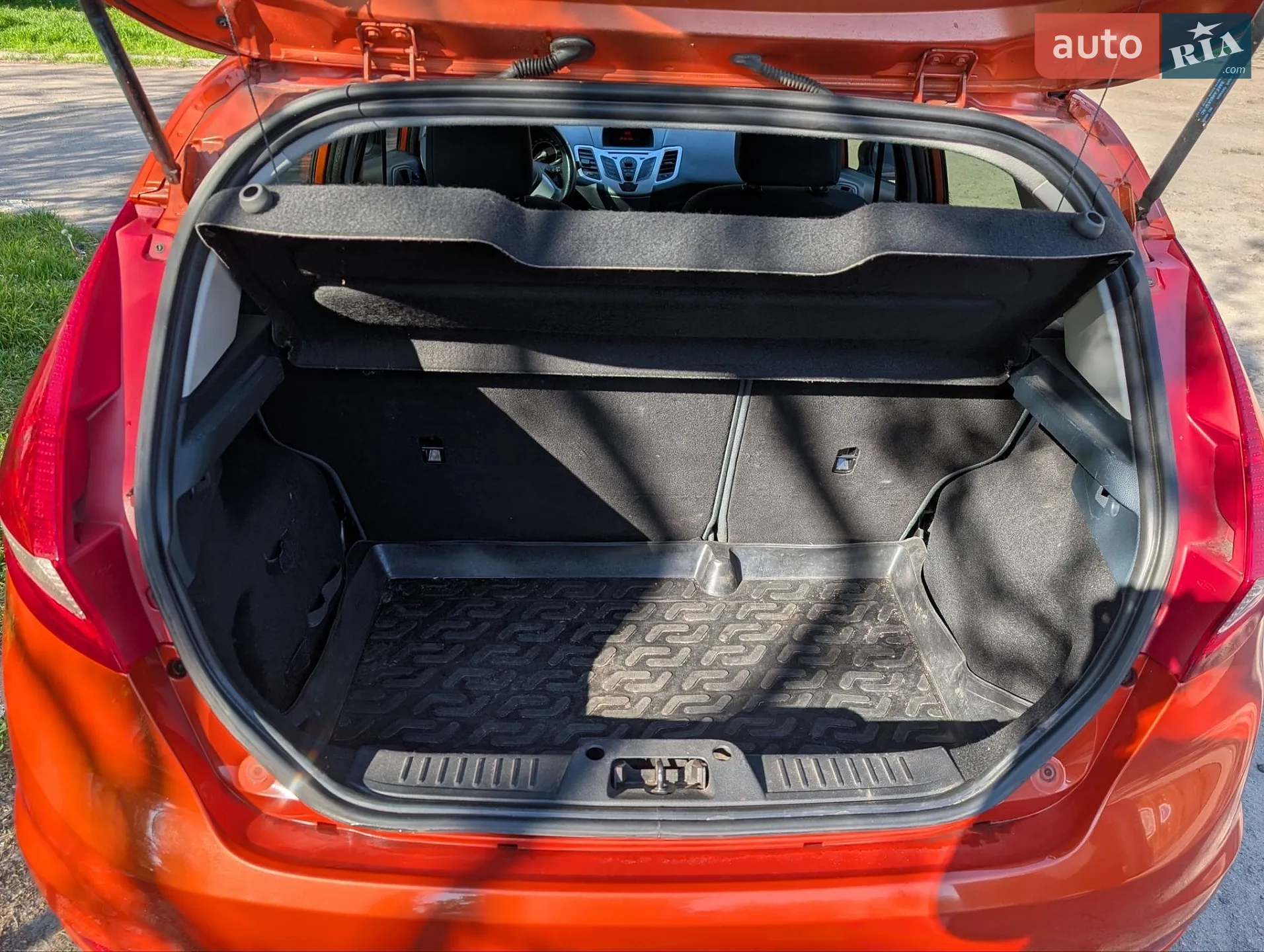 2011 Ford Fiesta - мініатюра 8