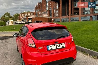 Хэтчбек Ford Fiesta 2014 в Днепре