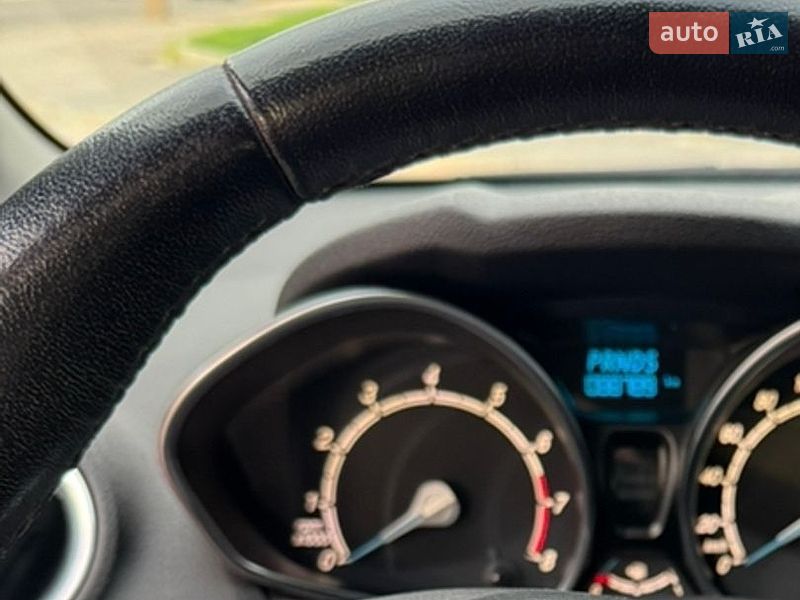 Хэтчбек Ford Fiesta 2014 в Днепре