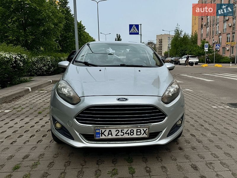 Седан Ford Fiesta 2017 в Києві