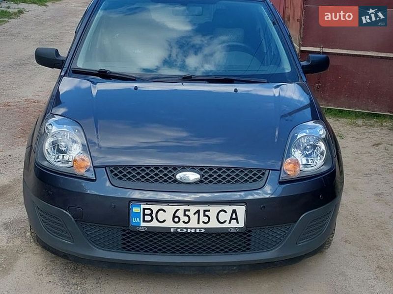 Хэтчбек Ford Fiesta 2006 в Львове