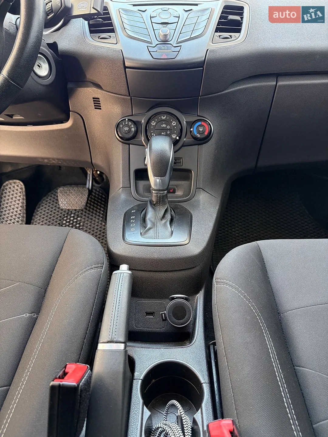 2016 Ford Fiesta - мініатюра 16