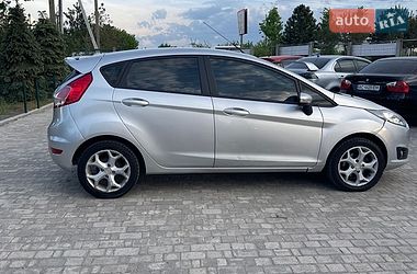 Хетчбек Ford Fiesta 2013 в Софіївській Борщагівці