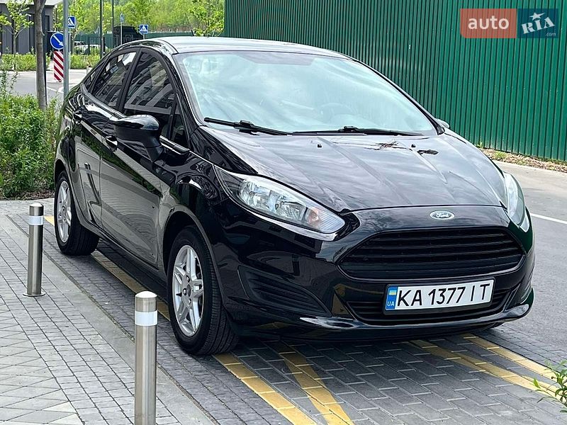 Седан Ford Fiesta 2018 в Києві