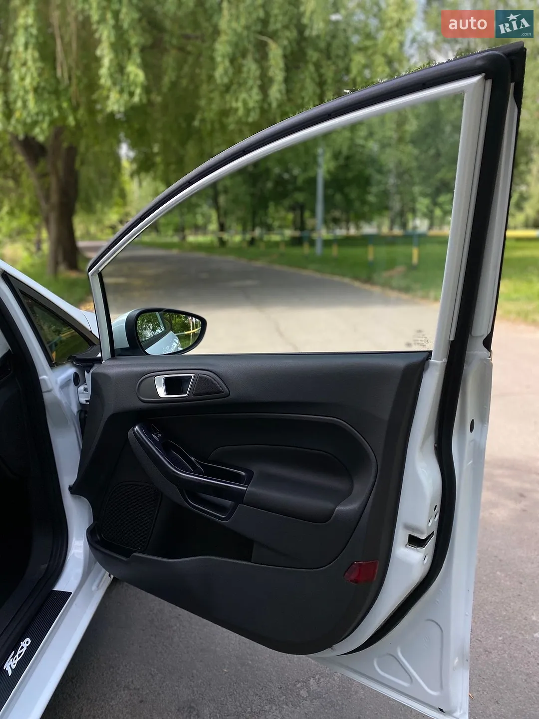 2015 Ford Fiesta - мініатюра 18