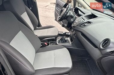 Хэтчбек Ford Fiesta 2017 в Киеве