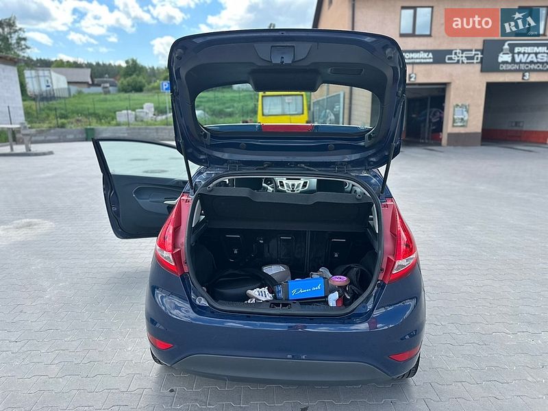 Хетчбек Ford Fiesta 2009 в Ірпені