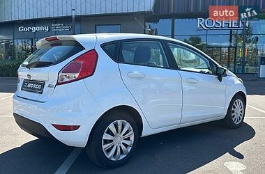 Хэтчбек Ford Fiesta 2017 в Киеве