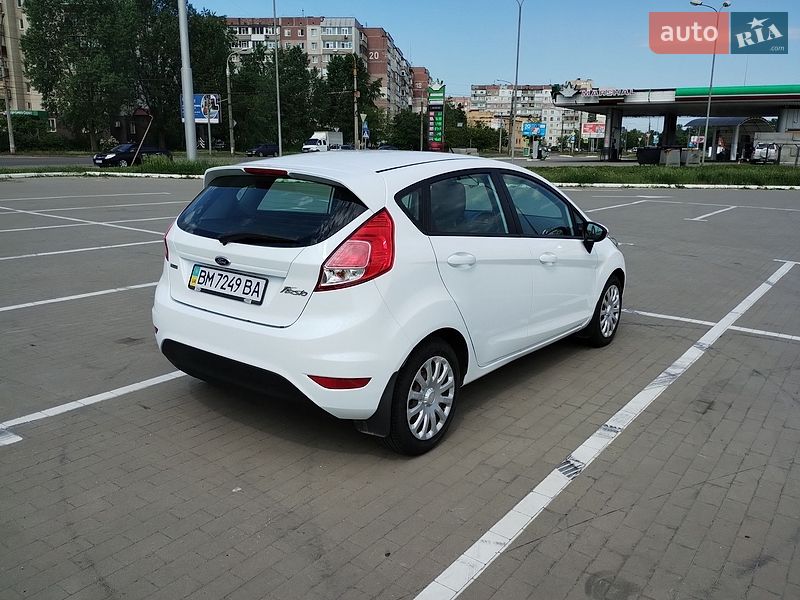 Хетчбек Ford Fiesta 2013 в Сумах