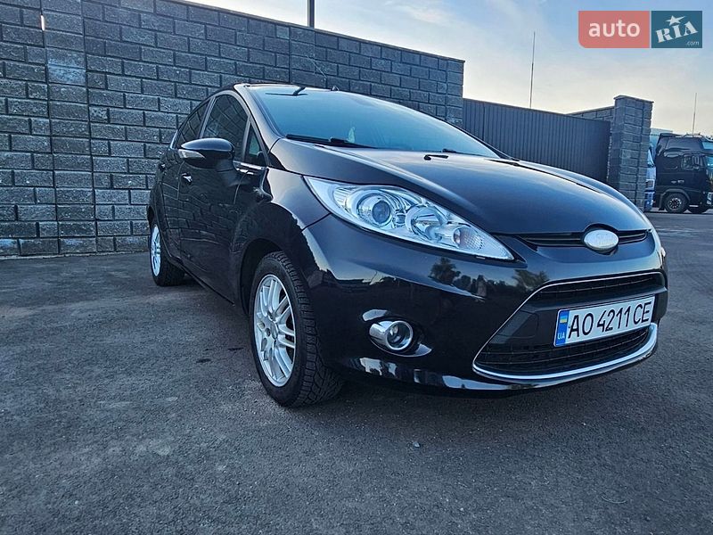 Хэтчбек Ford Fiesta 2011 в Иршаве