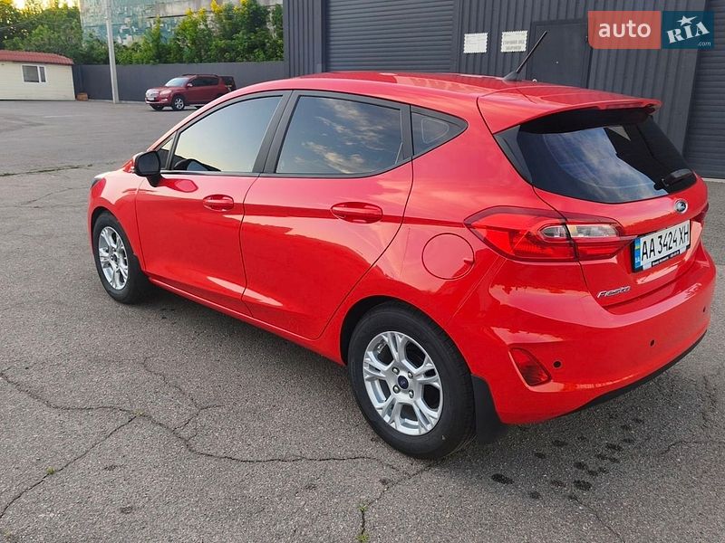 Хетчбек Ford Fiesta 2018 в Дніпрі