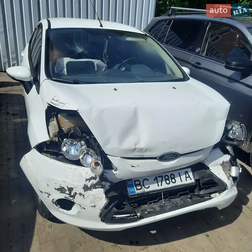 2010 Ford Fiesta - мініатюра 24