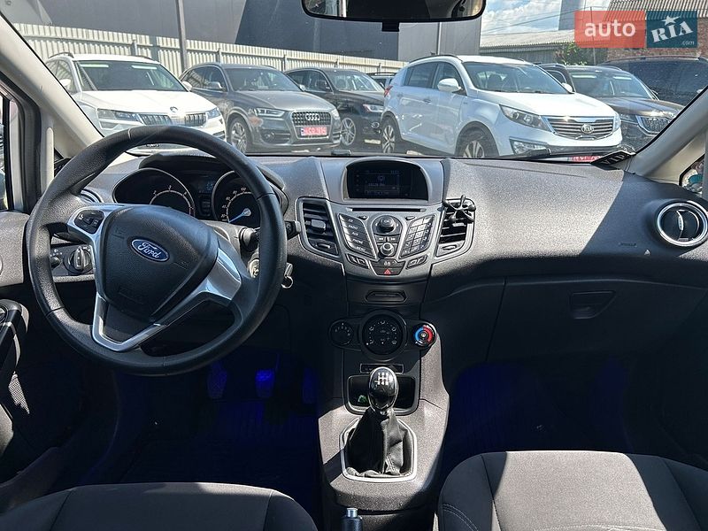 Хэтчбек Ford Fiesta 2013 в Мукачево