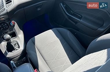 Хэтчбек Ford Fiesta 2013 в Мукачево