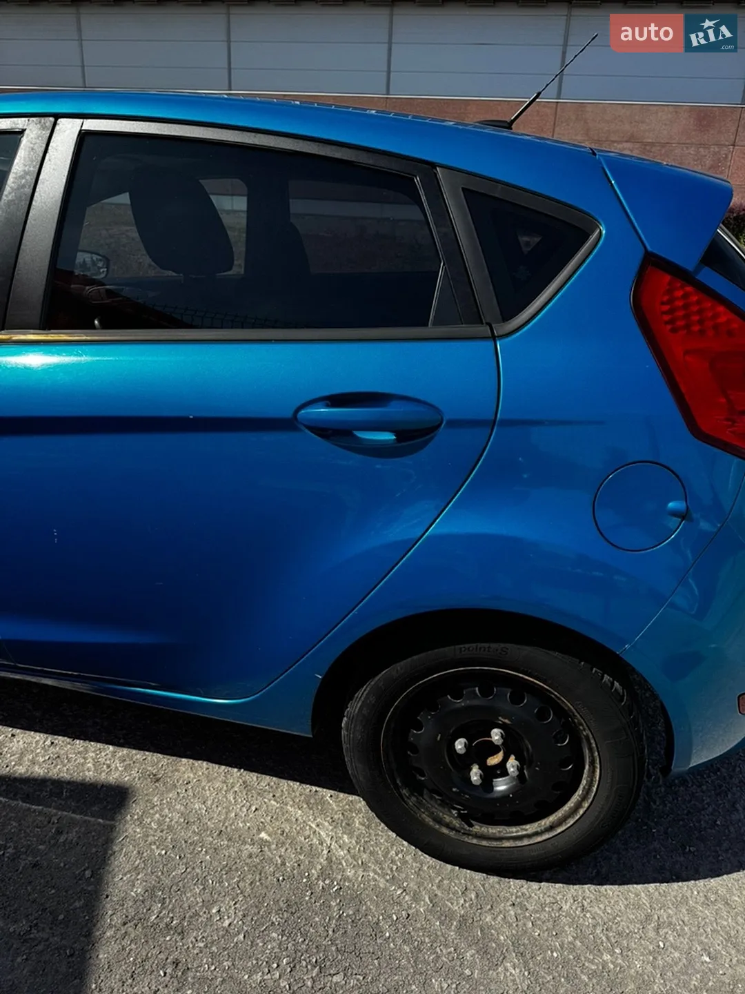 2011 Ford Fiesta - мініатюра 35