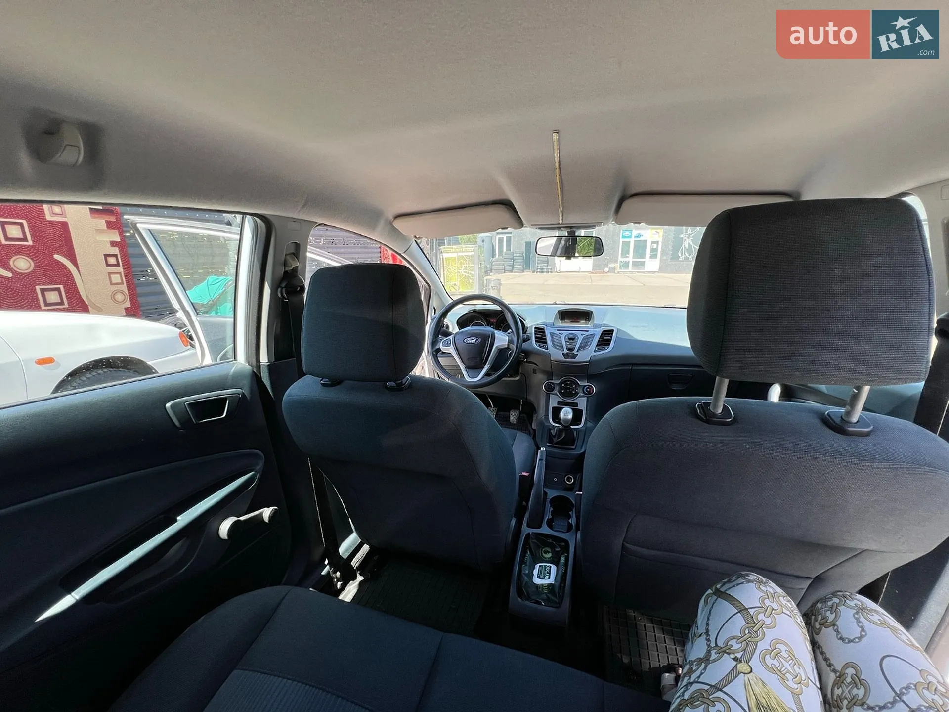 2010 Ford Fiesta - мініатюра 11