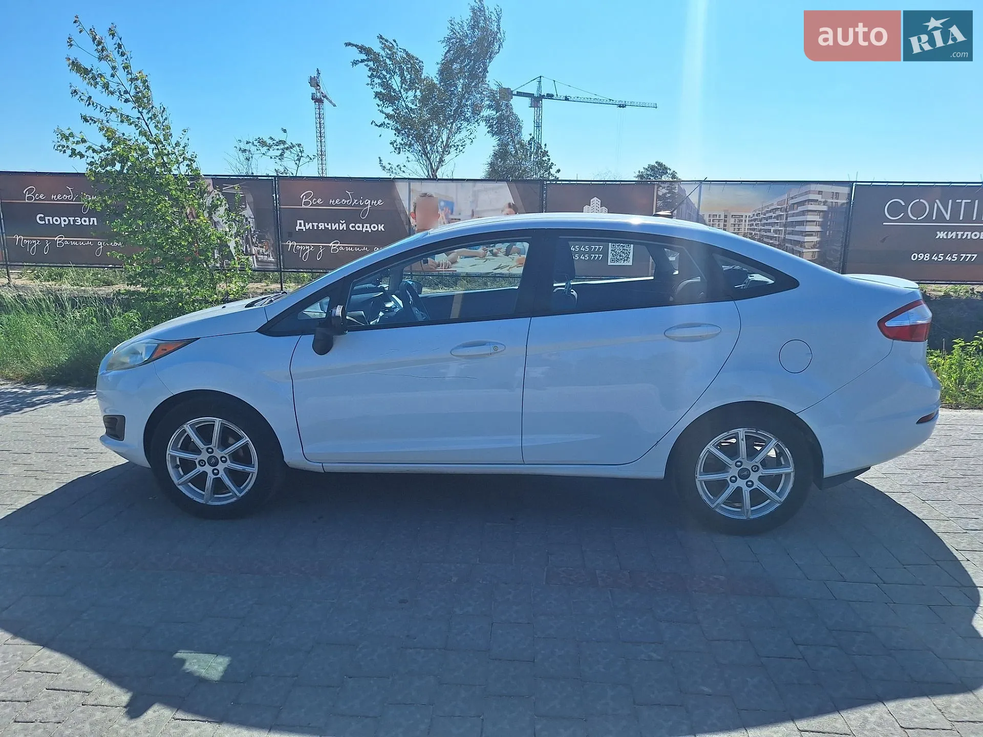 Ford Fiesta 2019 VIN 3FADP4BJ9KM149670 фото оголошення 13 з 19